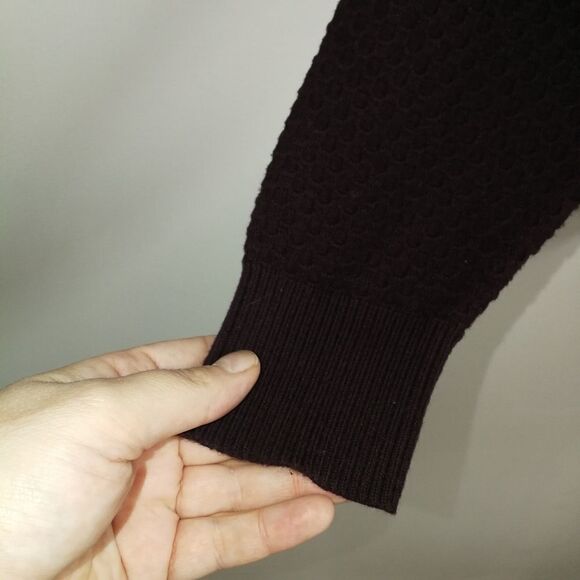 KARL LAGERFELD Burgundy Honeycoomb Cotton Knit Crewneck Sweater Size Medium - Picture 7 of 13